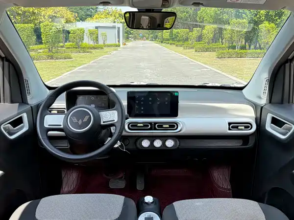 Wuling Hongguang MINIEV 2024