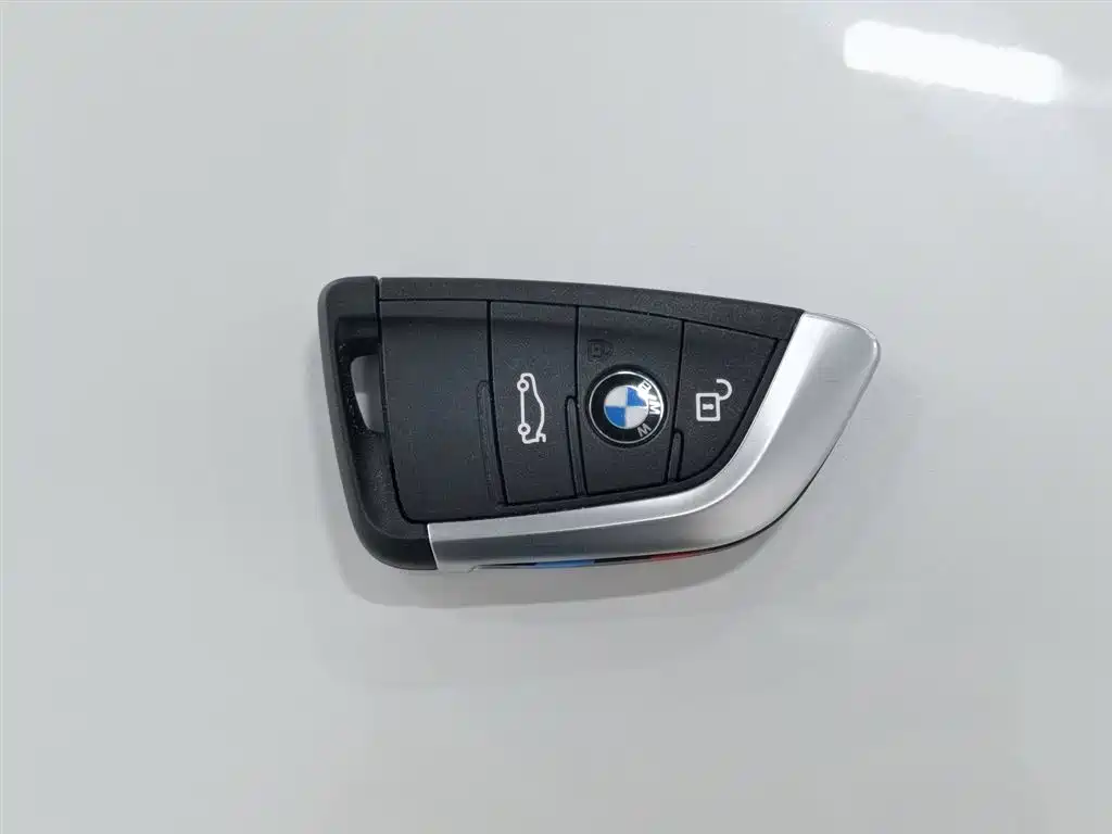 BMW 1 Series 2021 — фото 19