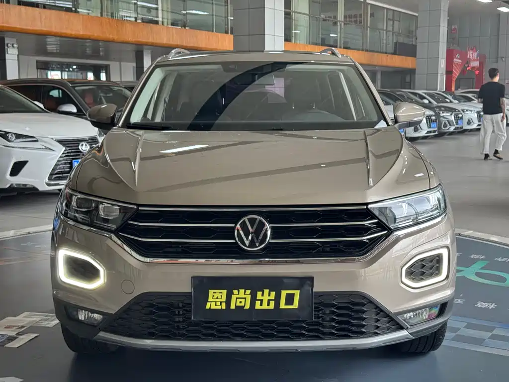 Volkswagen T-Roc 2022 — фото 2