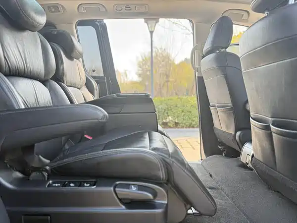 Honda Elysion 2018