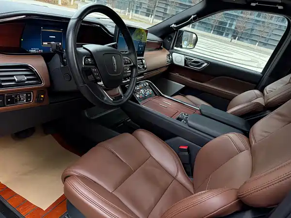 Lincoln Navigator 2022