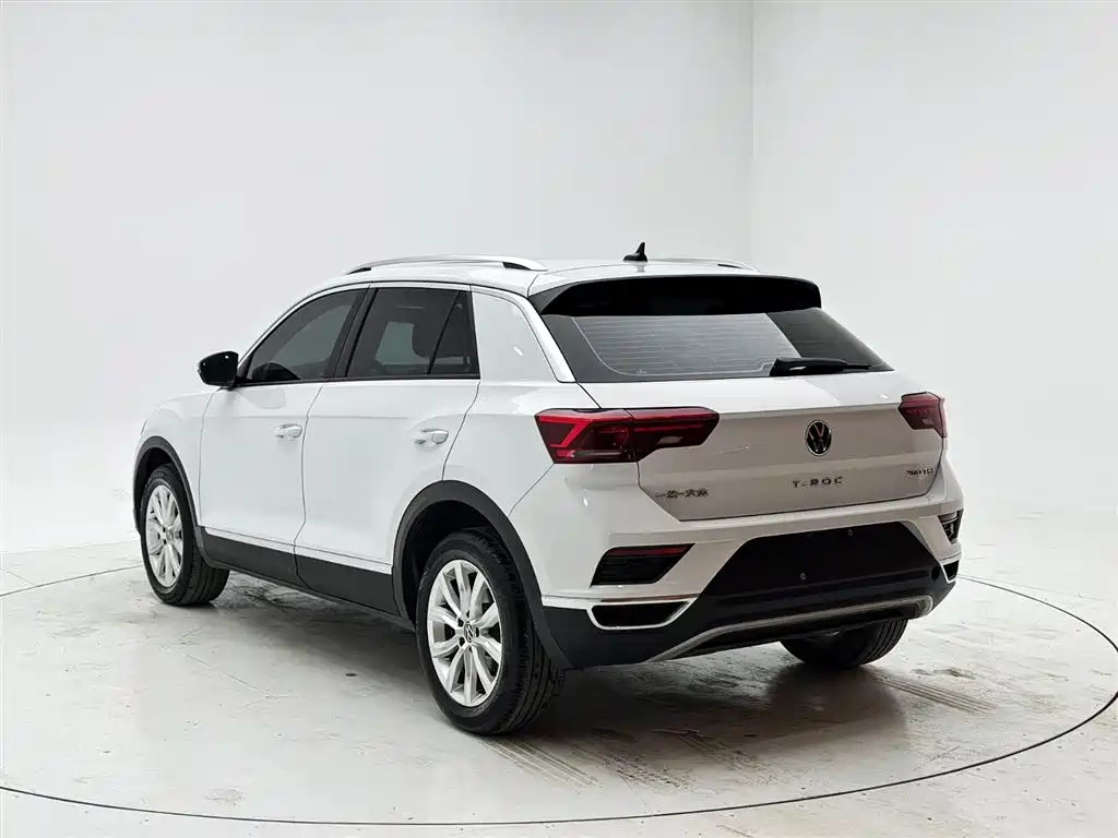 Volkswagen T-Roc 2022 — фото 4