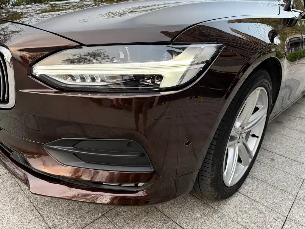 Volvo S90 2017 — фото 14