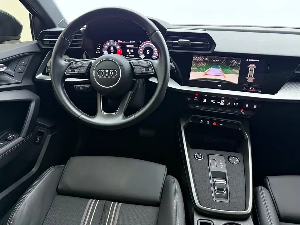 Audi A3 2023 — фото 10