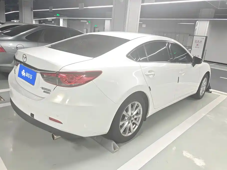 Mazda Atenza 2015