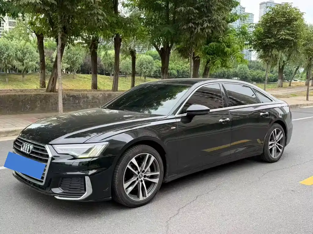 Audi A6L 2019 — фото 1