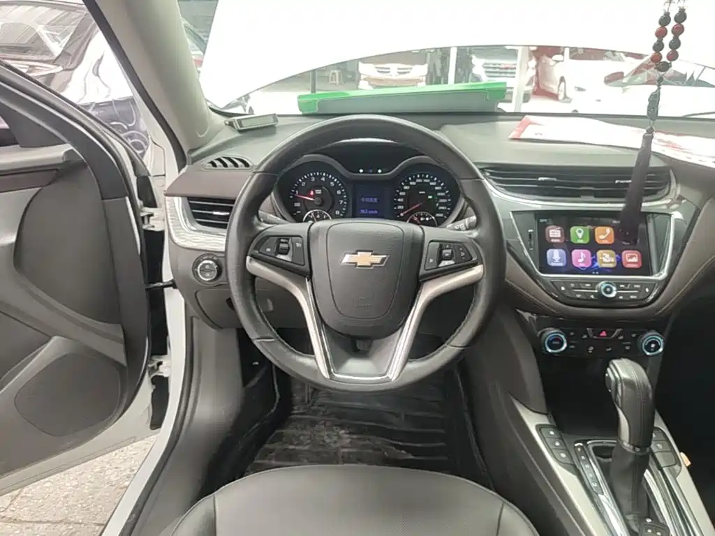Chevrolet Malibu 2018 — фото 11