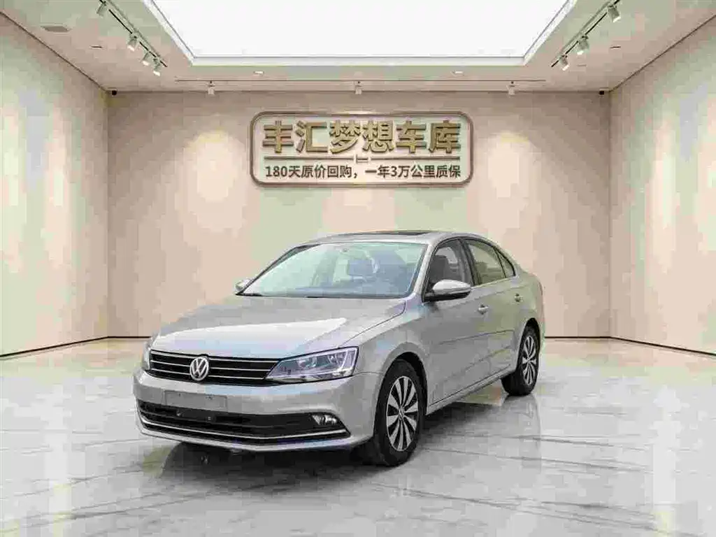 Volkswagen Sagitar 2018