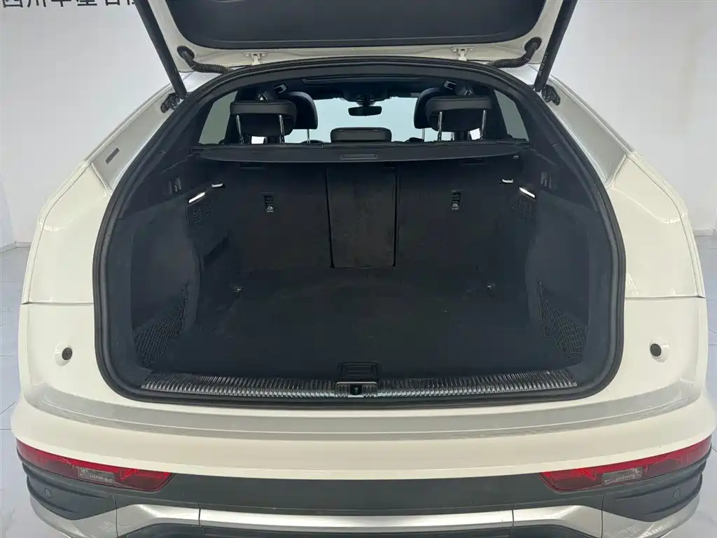 Audi Q5L Sportback 2023 — фото 5