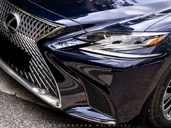 Lexus LS 2018