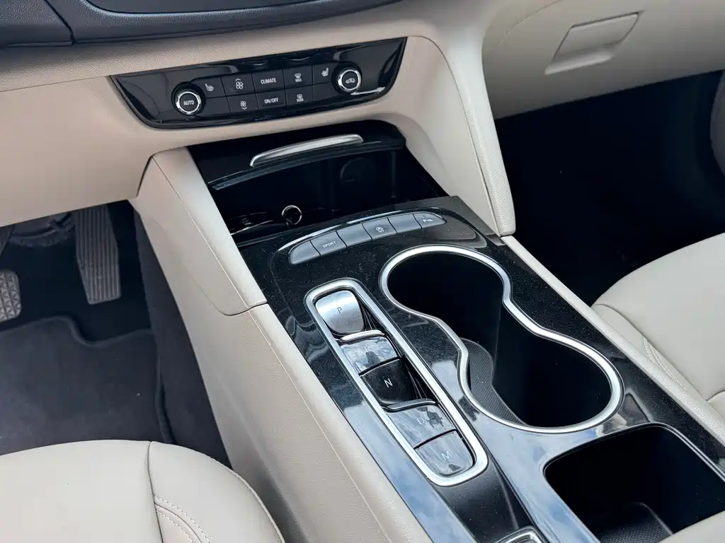Buick Regal 2021 — фото 11