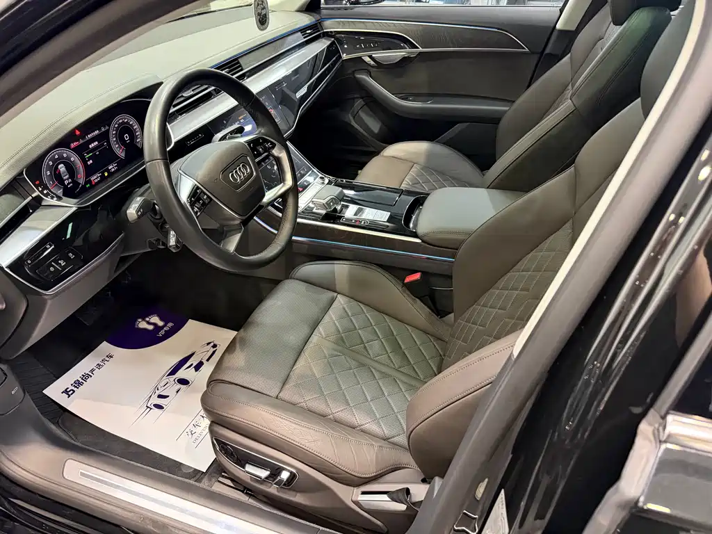 Audi A8 2022