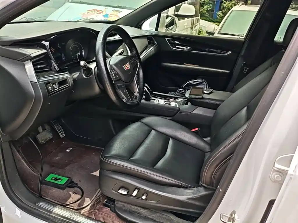 Cadillac XT5 2022 — фото 15