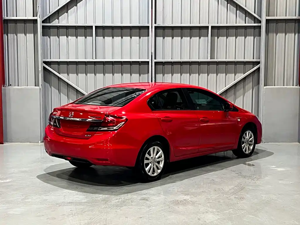 Honda Civic 2015 — фото 7