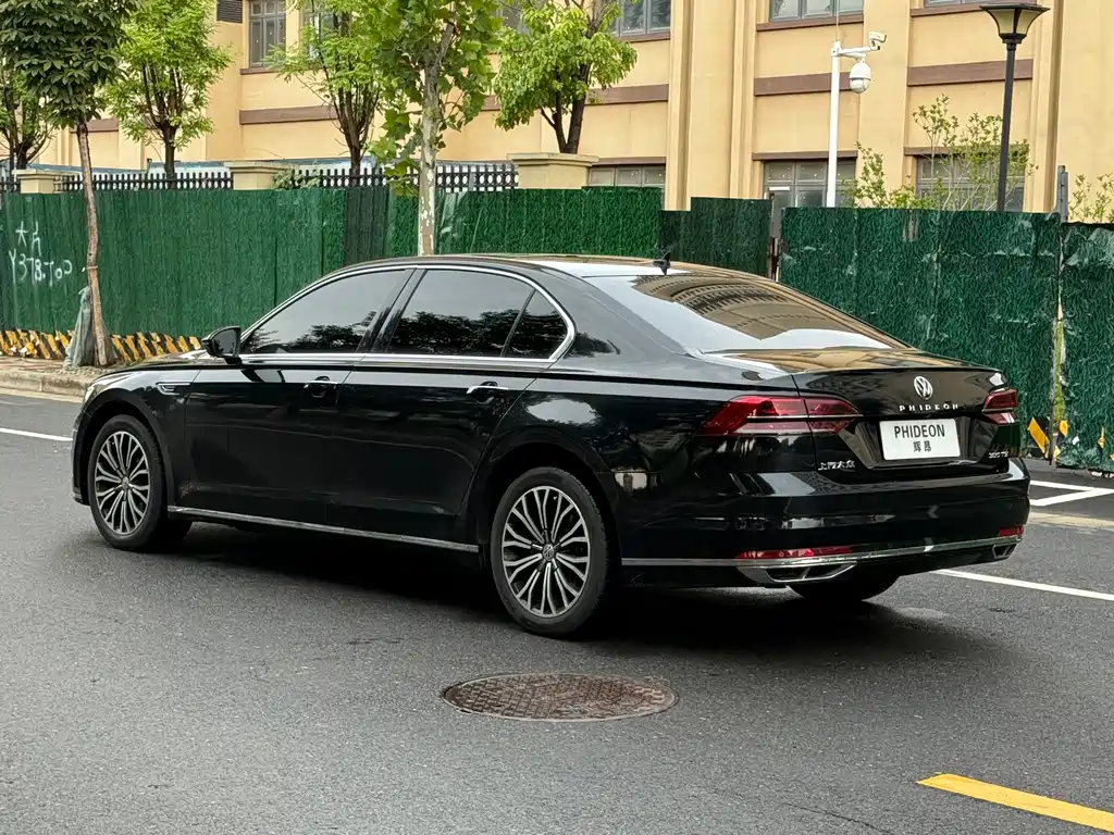 Volkswagen Phideon 2020 — фото 4