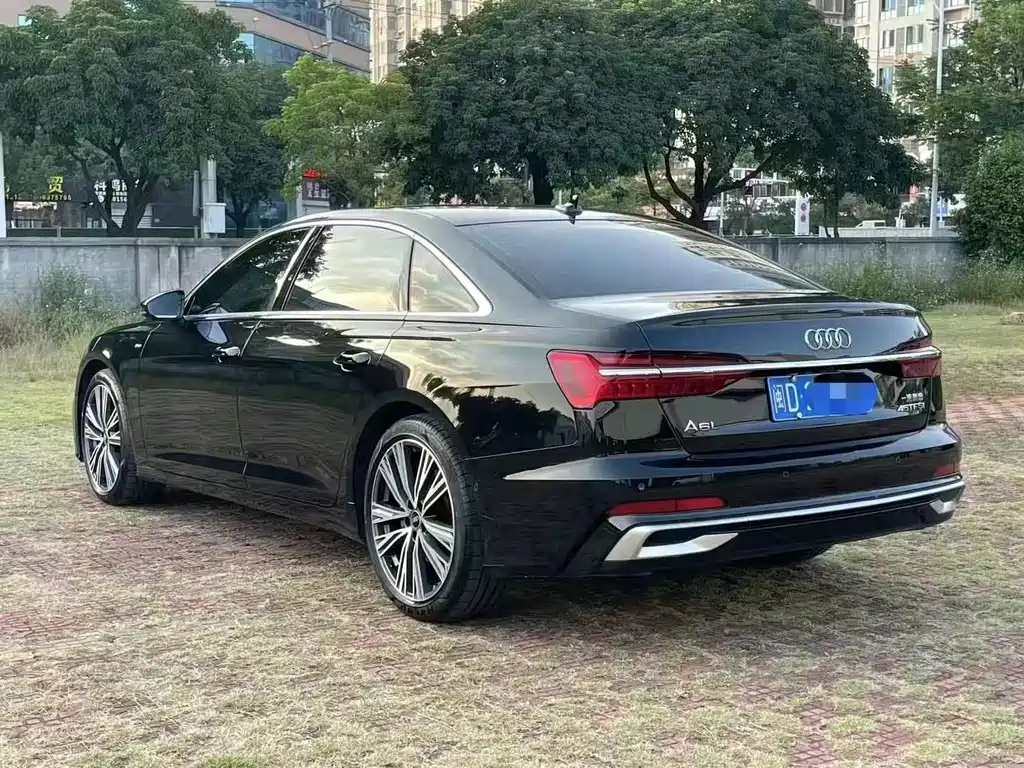 Audi A6L 2023 — фото 8