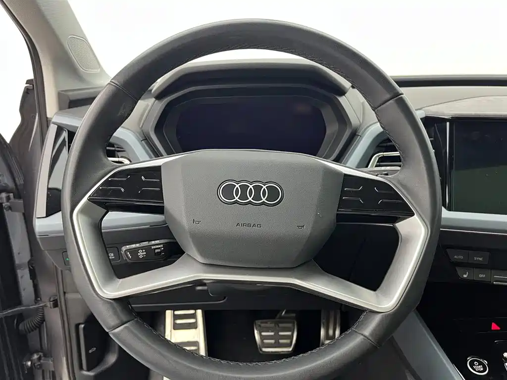 Audi Q5 e-tron 2024 — фото 7