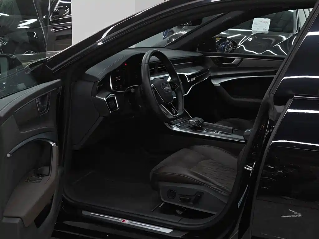 Audi A7L 2023 — фото 4