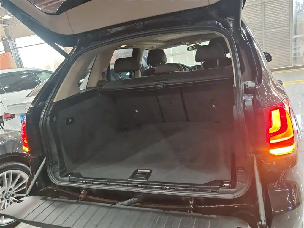 BMW X5 2017 — фото 13