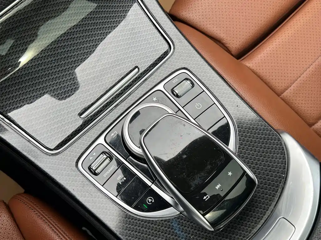 Mercedes-Benz C-Class 2017 — фото 17