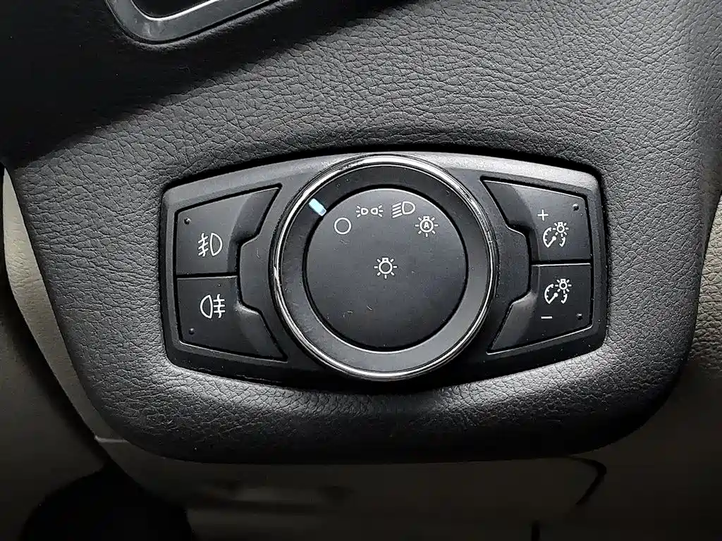 Ford Kuga 2014 — фото 21