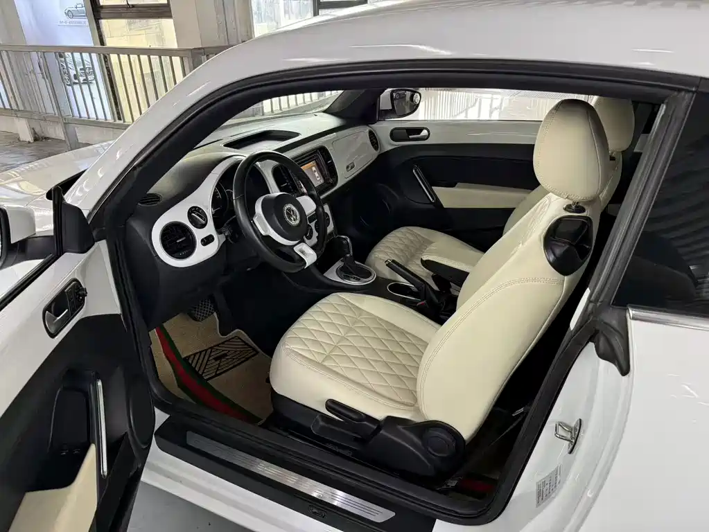 Volkswagen Beetle 2016