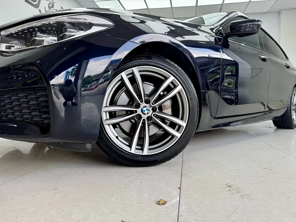 BMW 6 Series GT 2018 — фото 21
