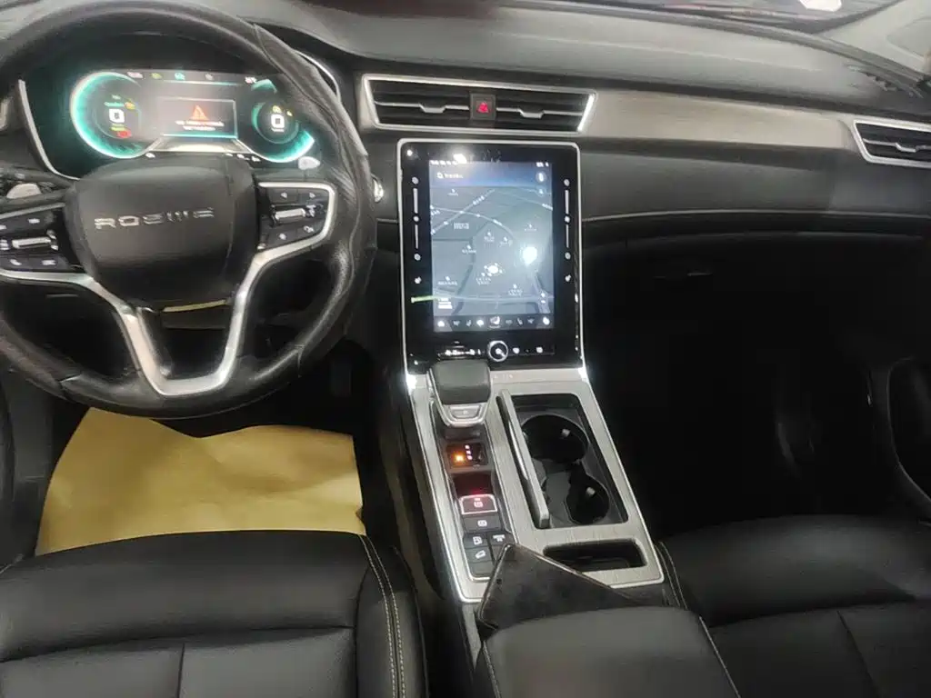 Roewe RX5 New Energy 2021 — фото 14