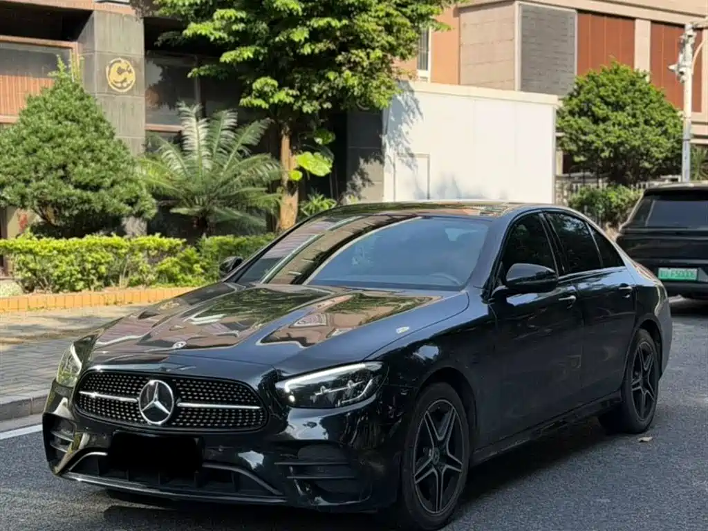 Mercedes-Benz E-Class 2022 — фото 1