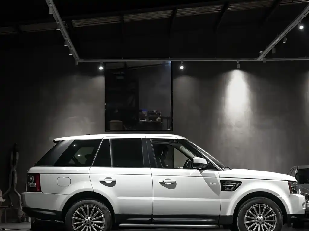 Land Rover Sport 2012 — фото 4
