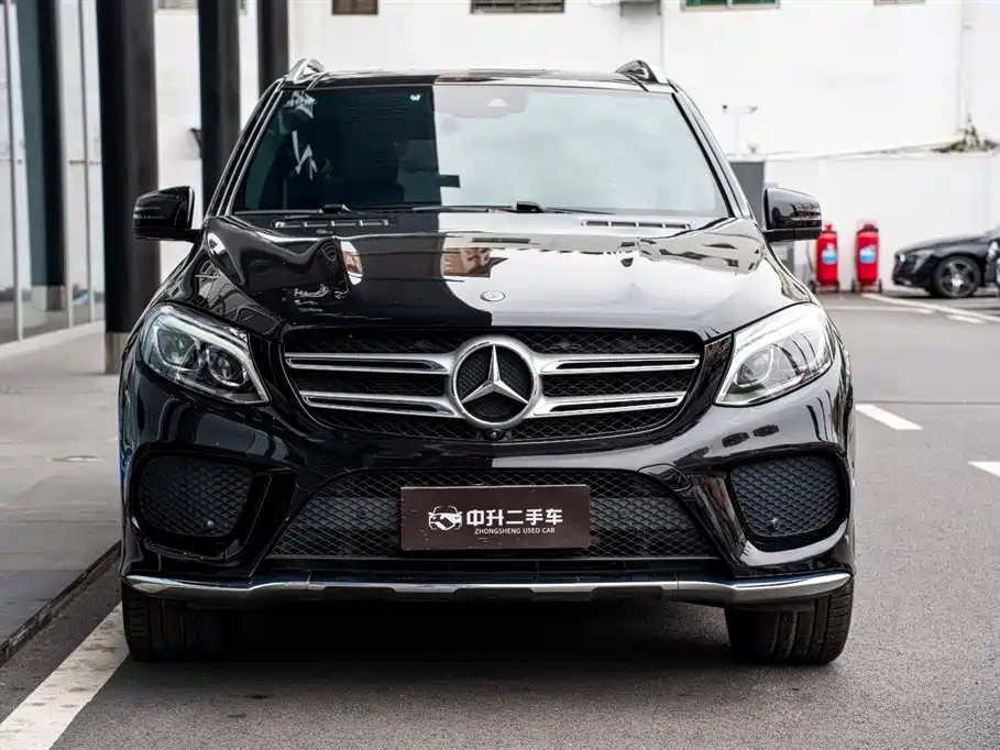 Mercedes-Benz GLE 2018 — фото 2