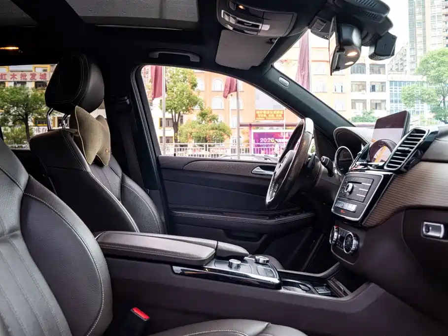 Mercedes-Benz GLE 2018 — фото 10