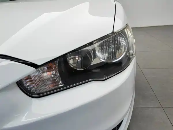 Mitsubishi Lancer EX 2010