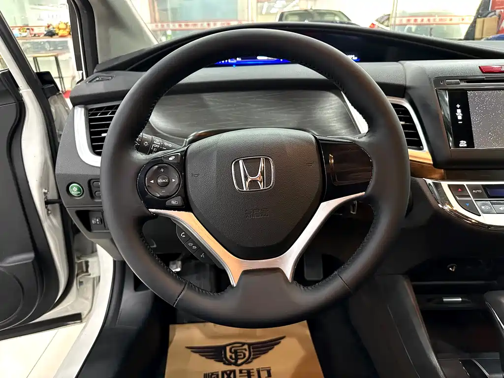 Honda Jade 2015 — фото 8