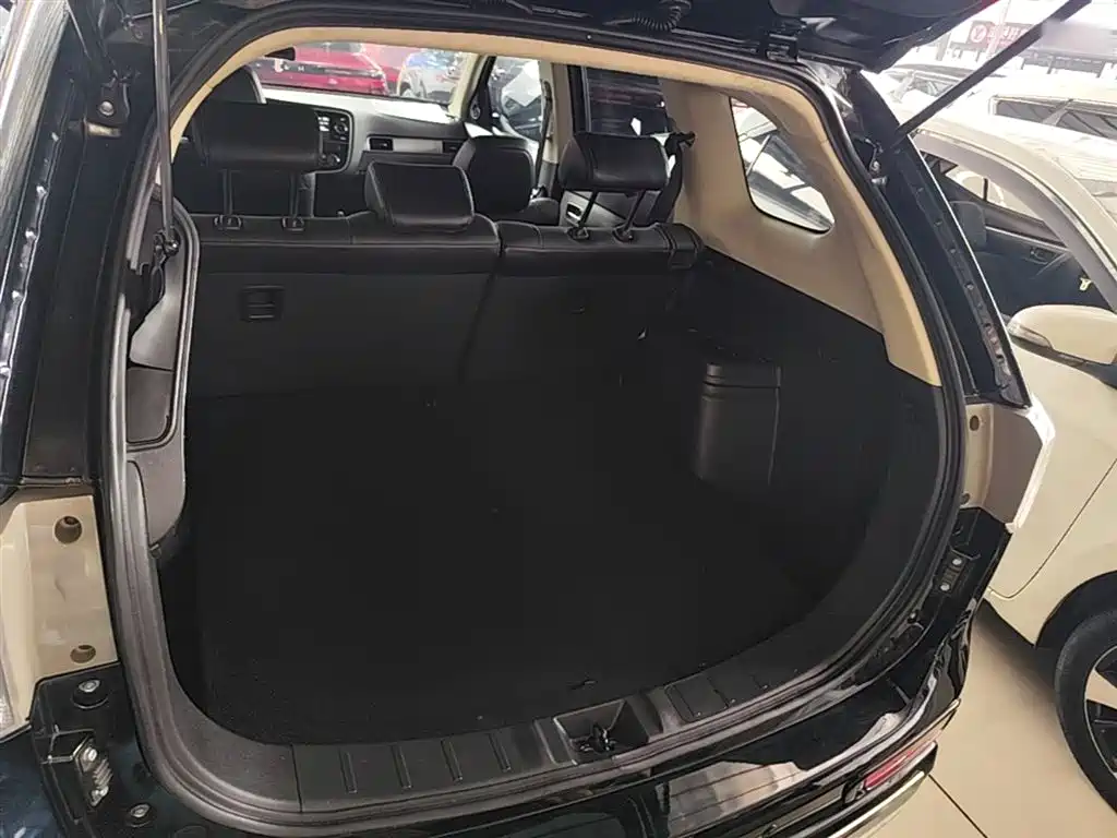 Mitsubishi Outlander 2015 — фото 19