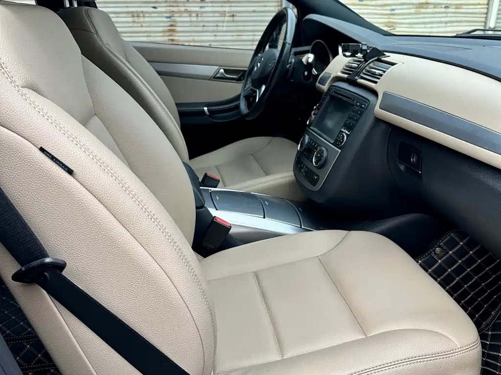 Mercedes-Benz R-Class 2014 — фото 11