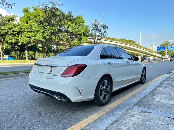 Mercedes-Benz C-Class 2019