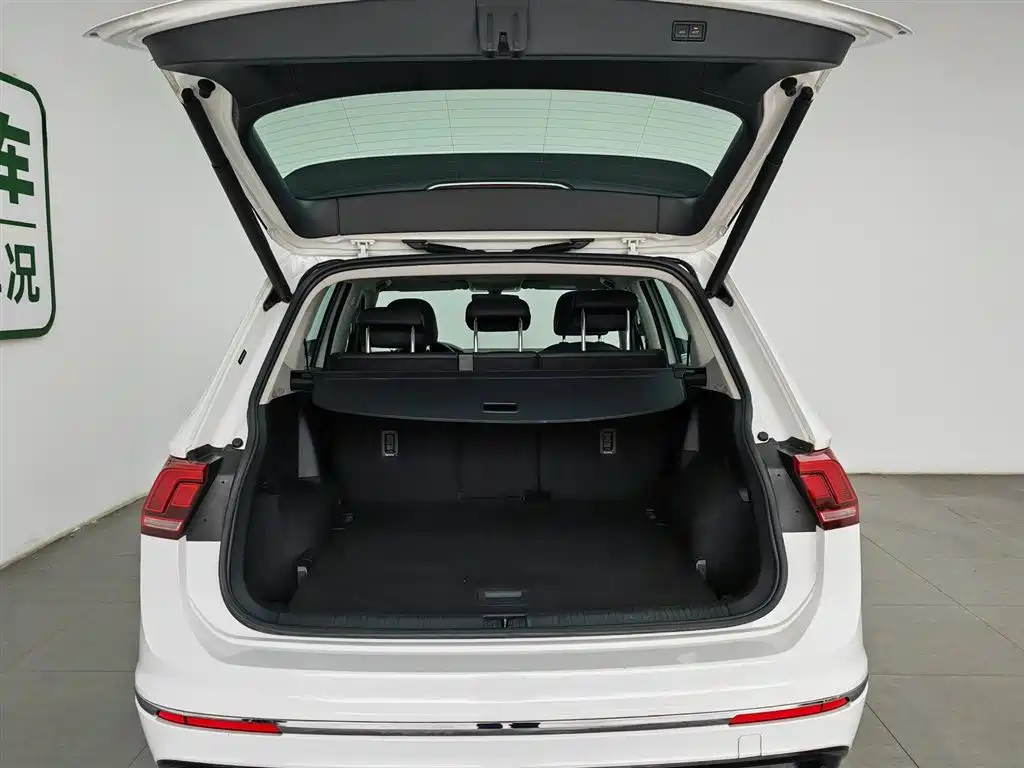 Volkswagen Tiguan L 2021 — фото 16