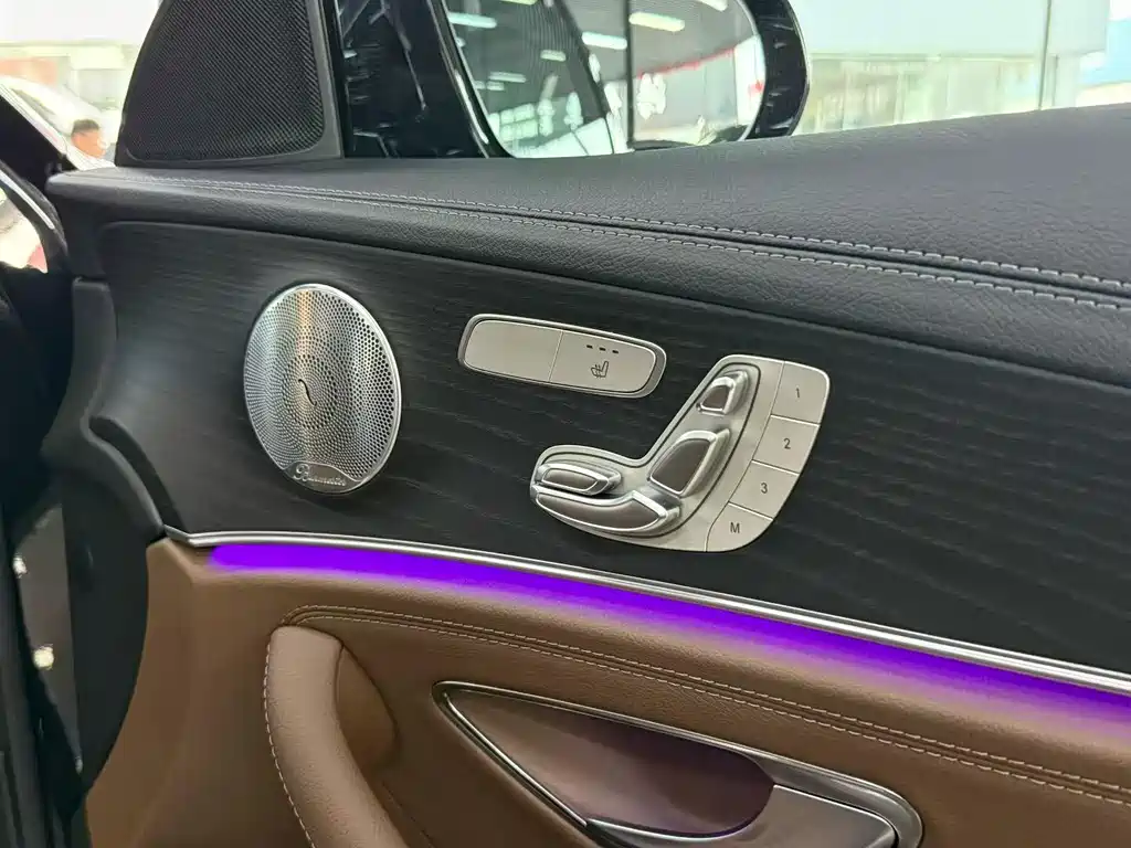 Mercedes-Benz E-Class 2020 — фото 8