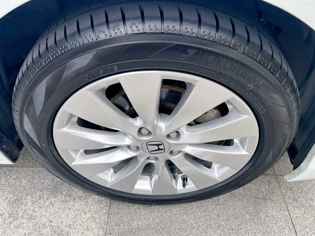 Honda Accord 2014 — фото 13