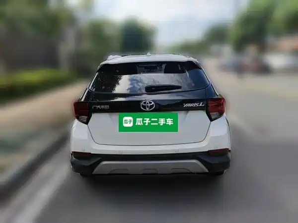 Toyota Yaris L 2023