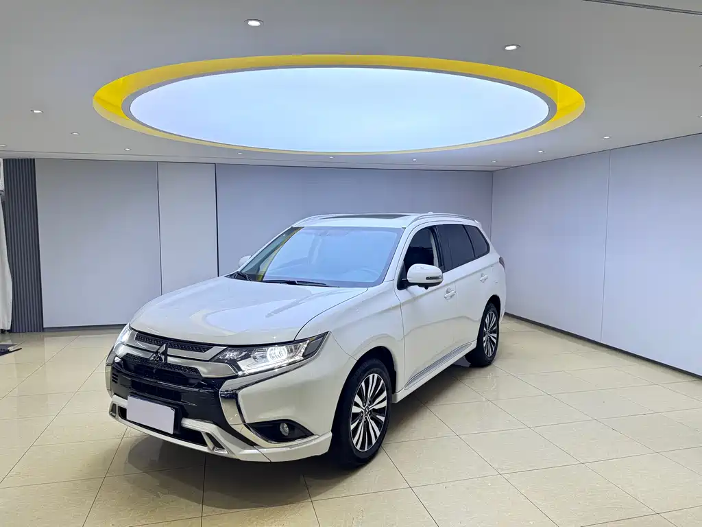 Mitsubishi Outlander 2021