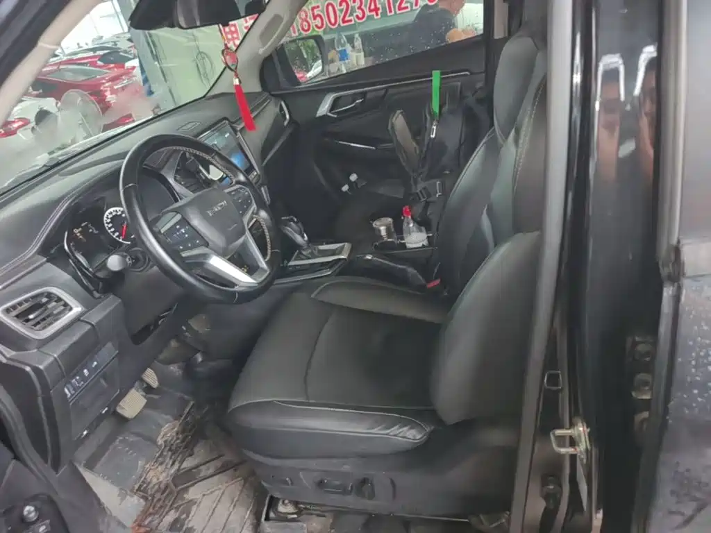 Isuzu D-MAX 2021 — фото 15