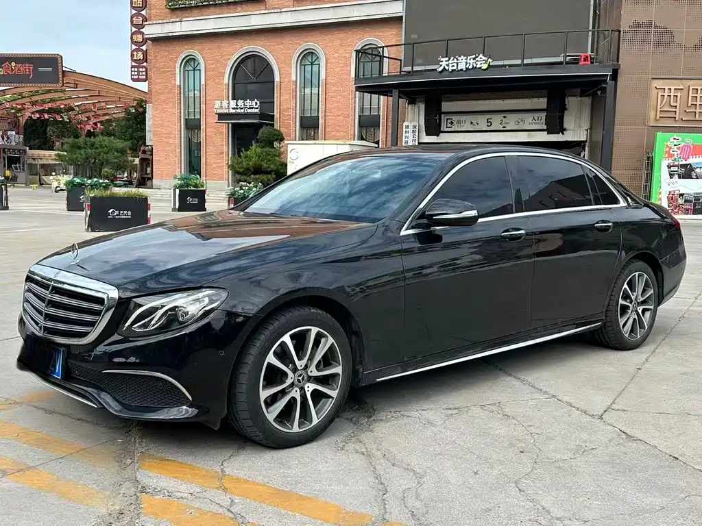 Mercedes-Benz E-Class 2017 — фото 1