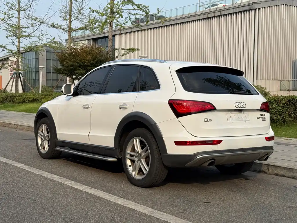 Audi Q5 2018 — фото 26