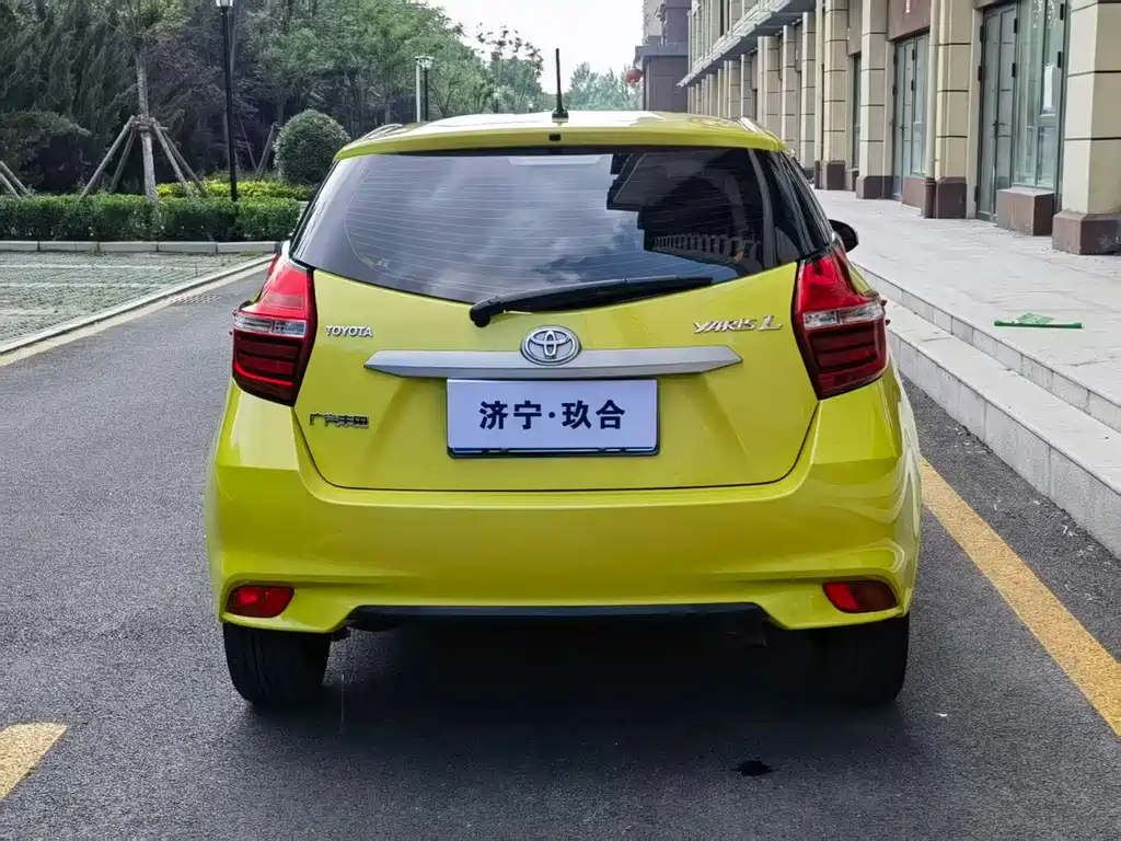 Toyota Yaris L 2019 — фото 5
