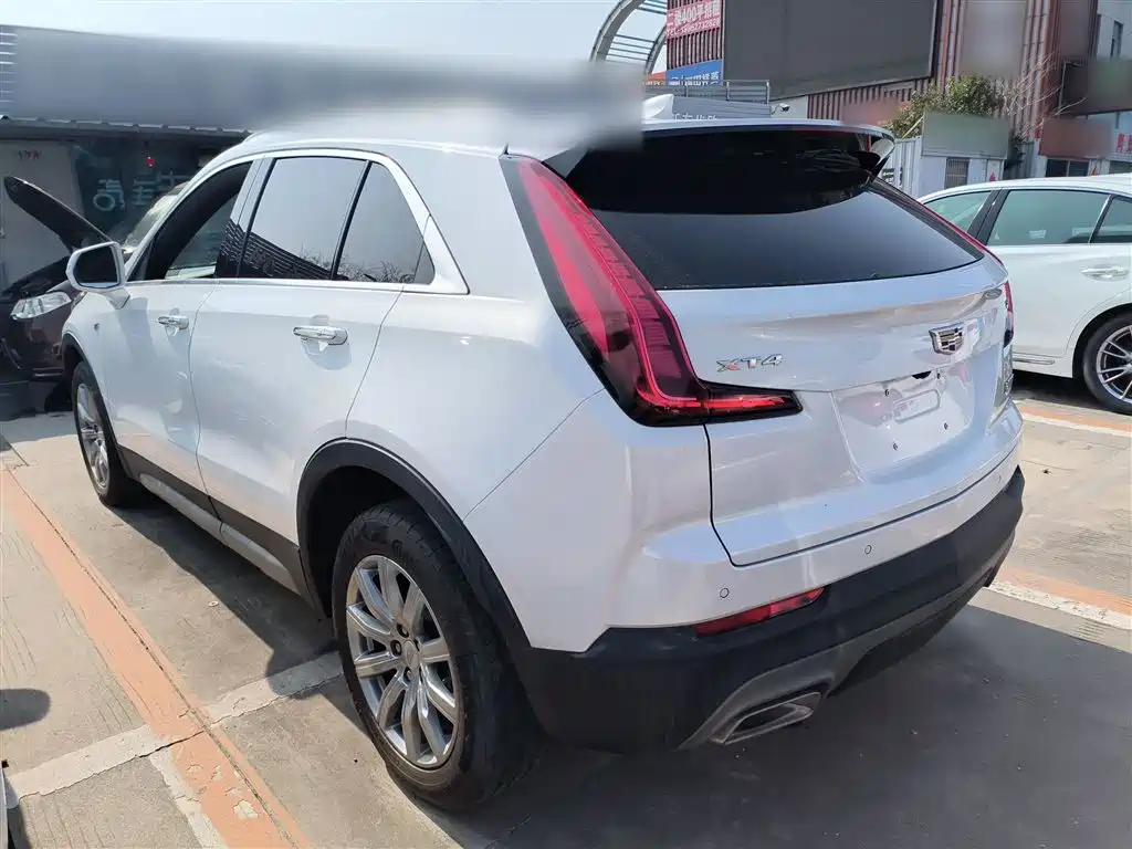 Cadillac XT4 2022 — фото 23