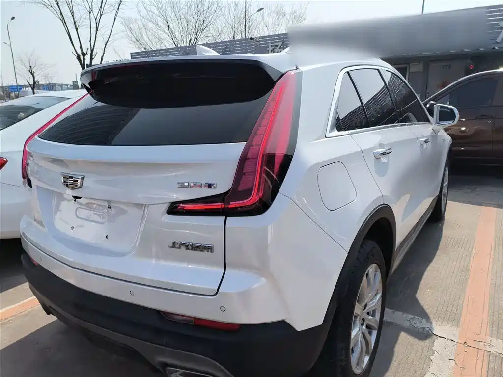 Cadillac XT4 2022 — фото 24