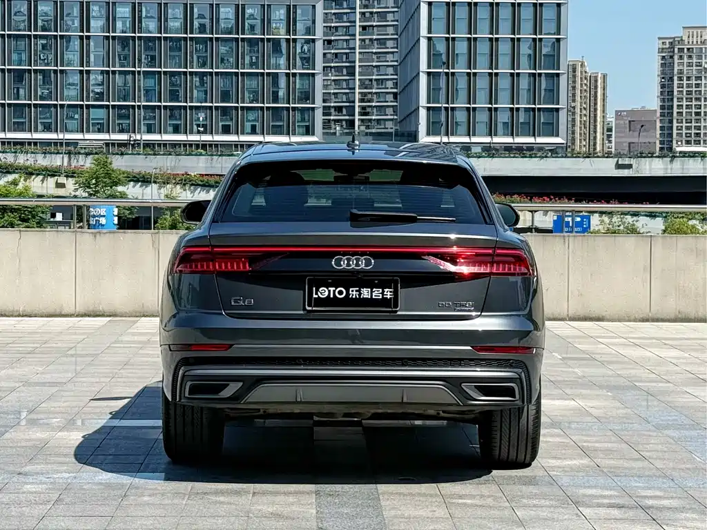 Audi Q8 2021 — фото 4