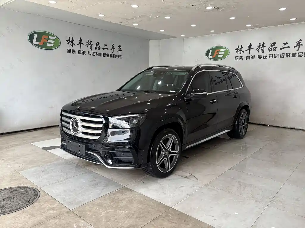Mercedes-Benz GLS 2024 — фото 1